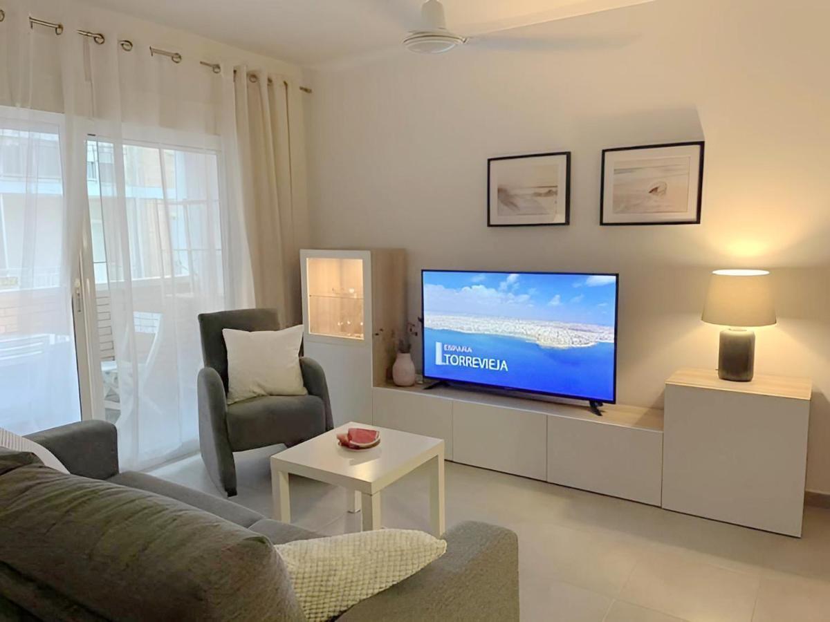 Del Mar 1 Deluxe Apartment Torrevieja Centrum Eksteriør bilde